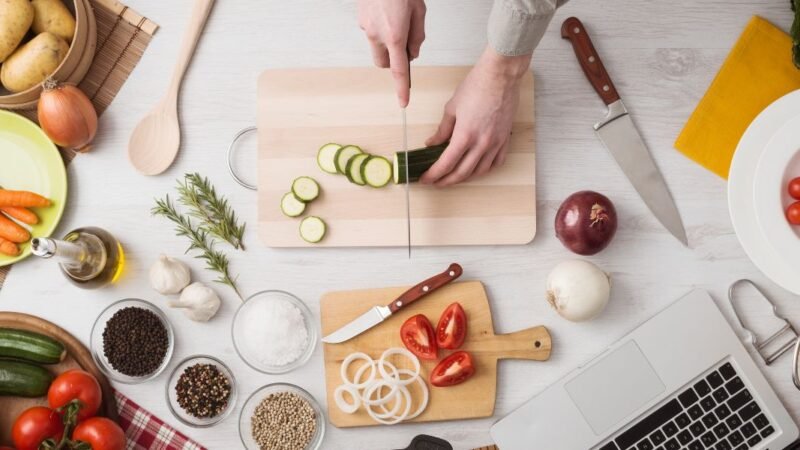 5 Técnicas de Cozinha que Todo Amador Deve Dominar