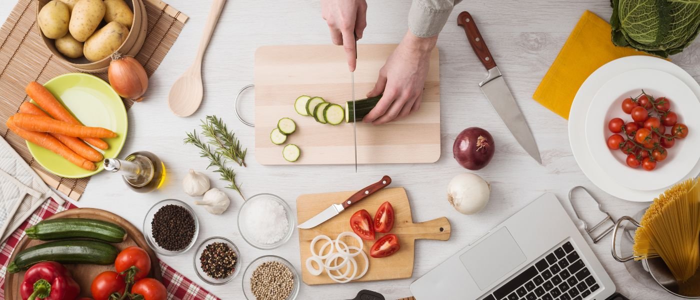 5 Técnicas de Cozinha que Todo Amador Deve Dominar