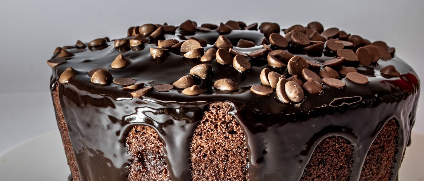 Bolo de Chocolate Molhadinho com Cobertura de Ganache