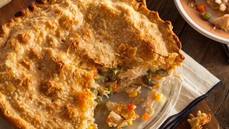 Torta de Frango Cremosa: Receita Fácil e Deliciosa 